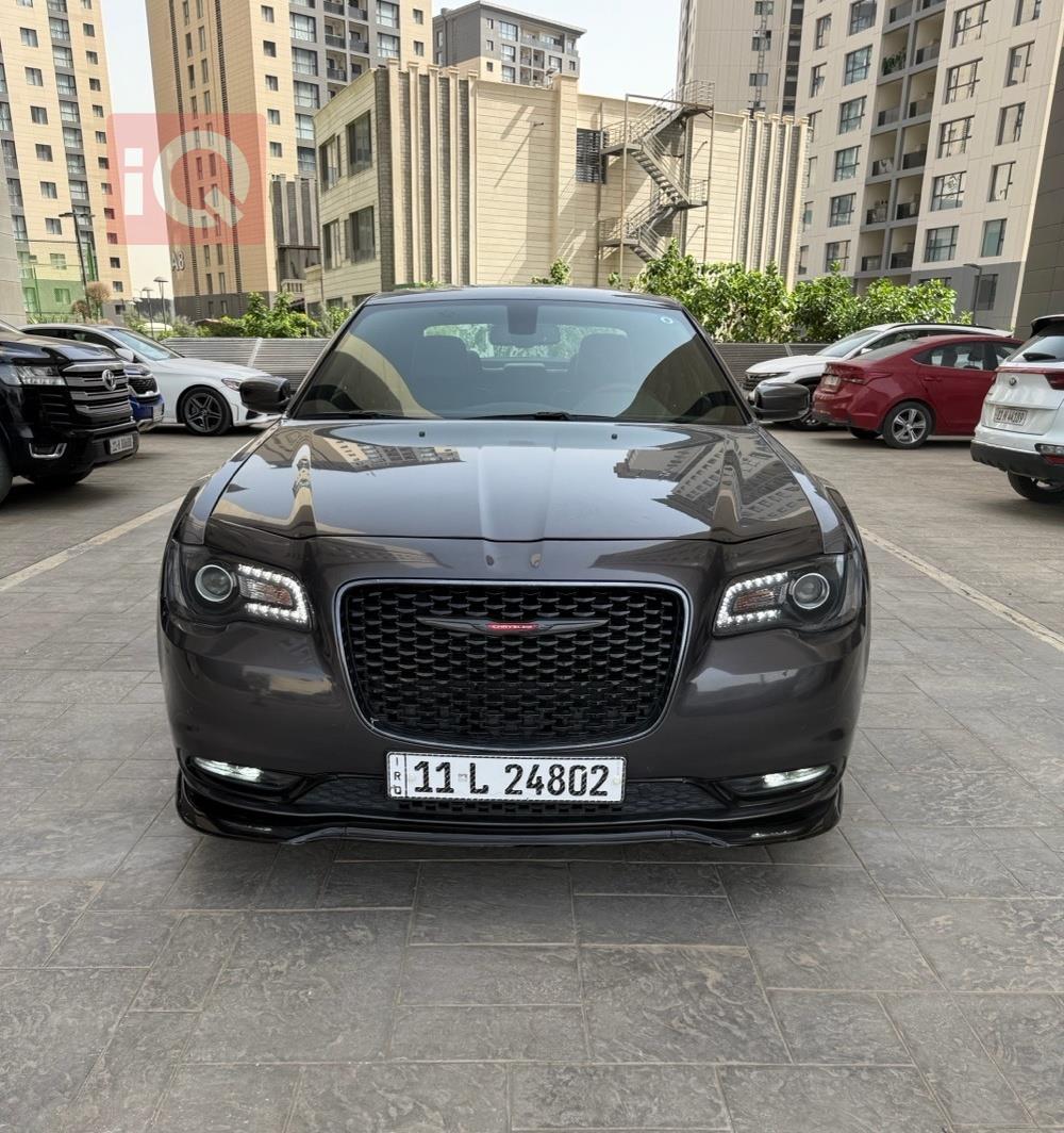 كرايسلر 300